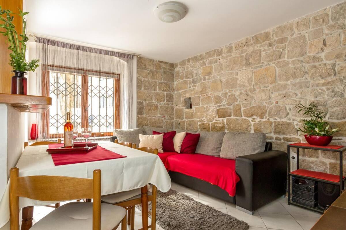 Aparrtment Terra- Combine Beach&Old Town Apartamento Split Exterior foto