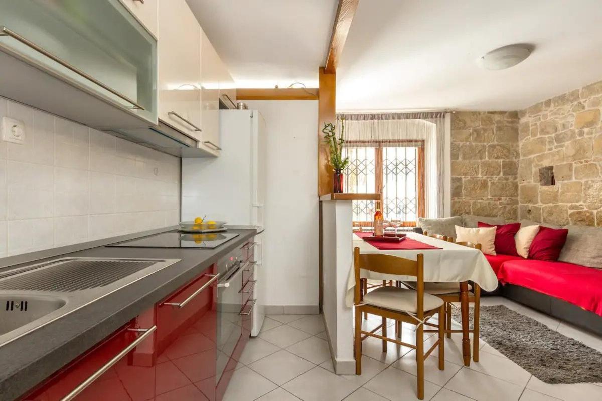 Aparrtment Terra- Combine Beach&Old Town Apartamento Split Exterior foto
