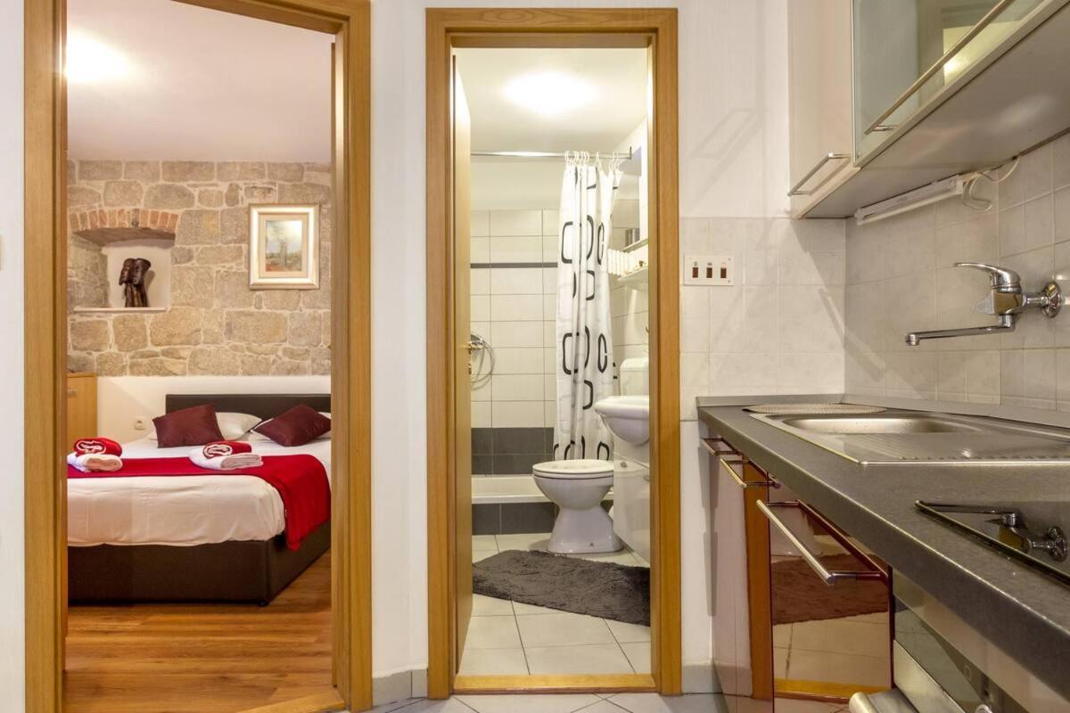 Aparrtment Terra- Combine Beach&Old Town Apartamento Split Exterior foto